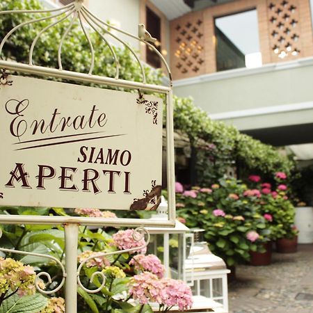 Albergo & Ristorante Selvatico Rivanazzano Terme Exterior photo